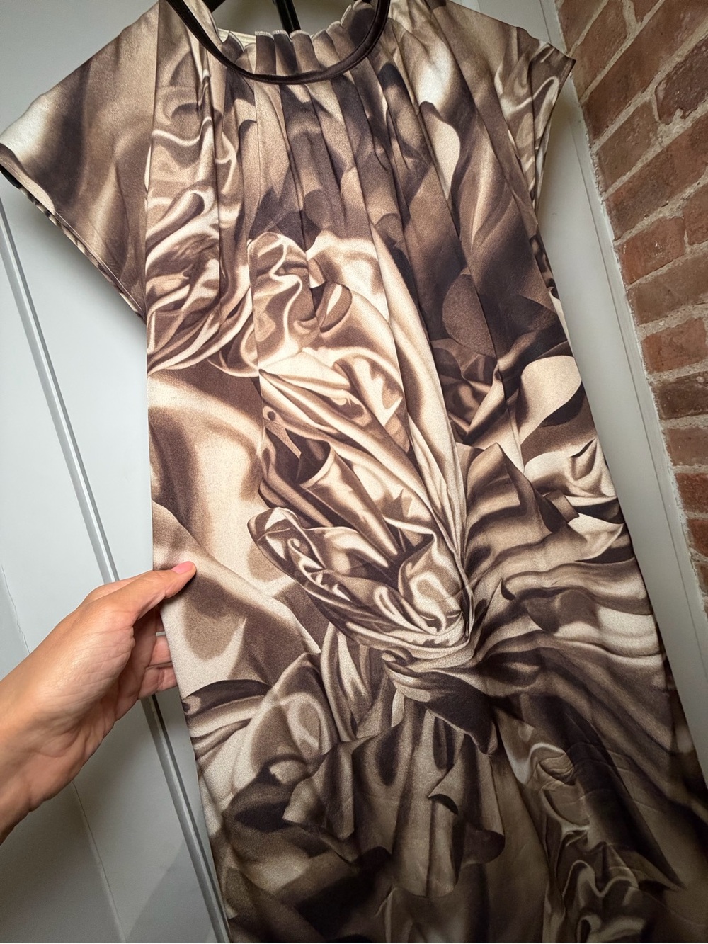 Escada Elegant Trompe L’œil Satin Bow Printed Silk Midi Dress